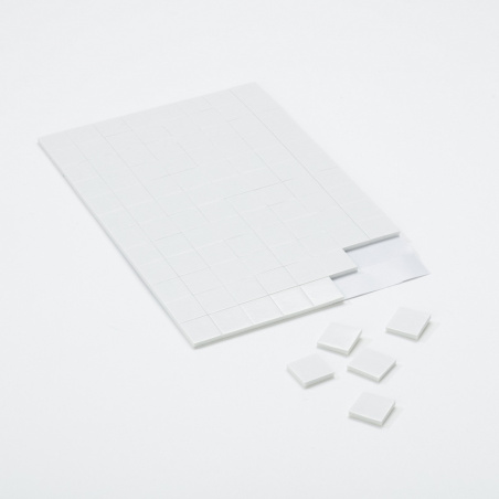 96 carrés de mousse double faces - 12mm chacun